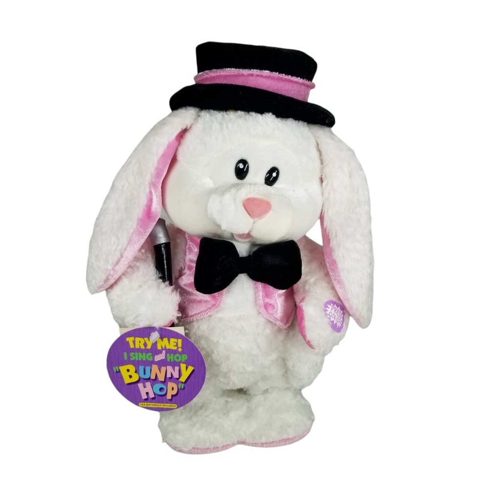 Dan Dee Rabbit Battery Operated BUNNY HOP Plush Stuffed Animal Toy with TAGS